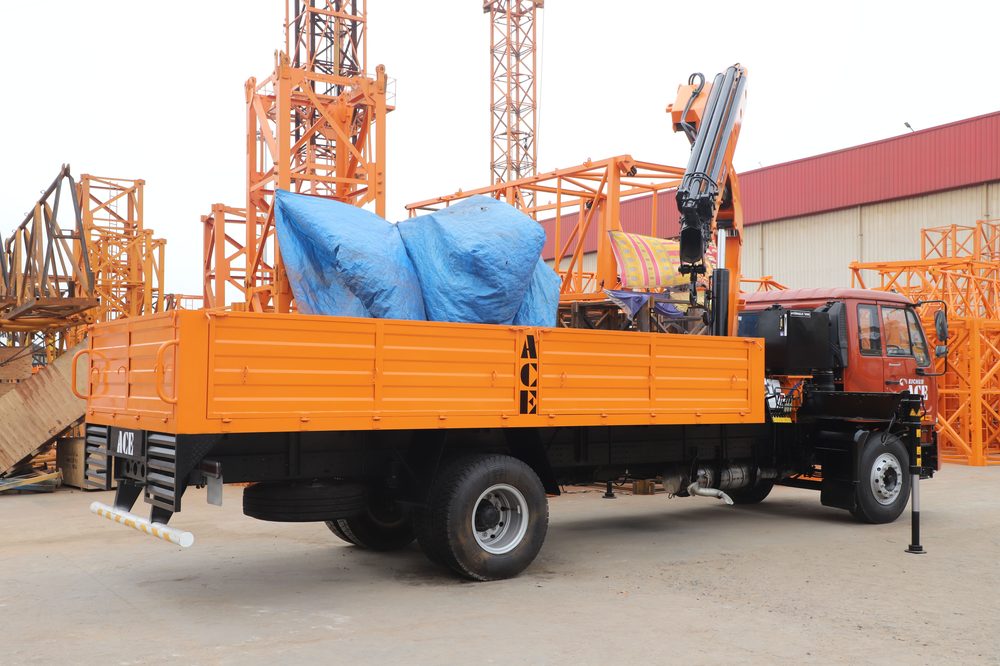 Grue auxiliaire de chargement montée sur camion